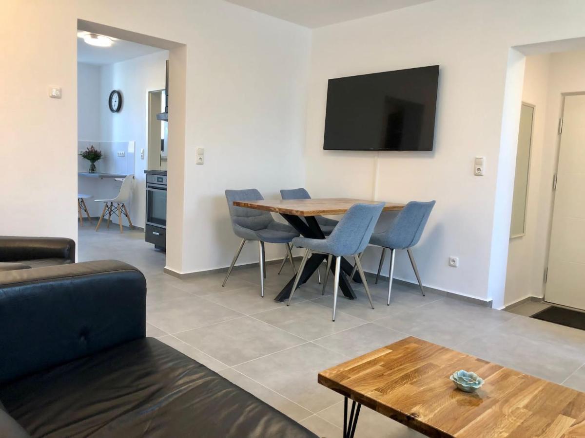 Erdgeschoss-Appartement Mit Seeterasse Ahrensbok Экстерьер фото